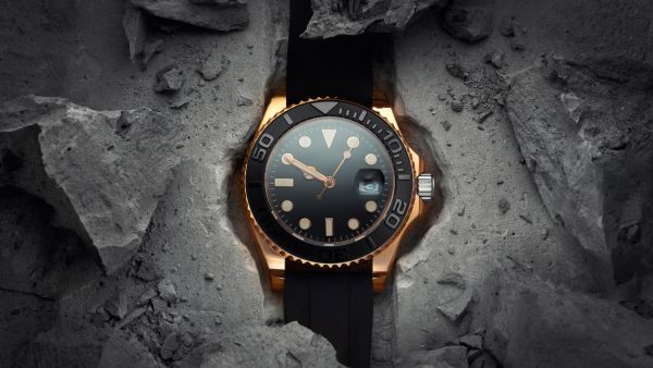 Best Watch Companies Under 1000