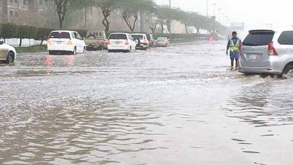 الأرصاد السعودية!! احذروا أمطار غزيرة ورياح شديدة