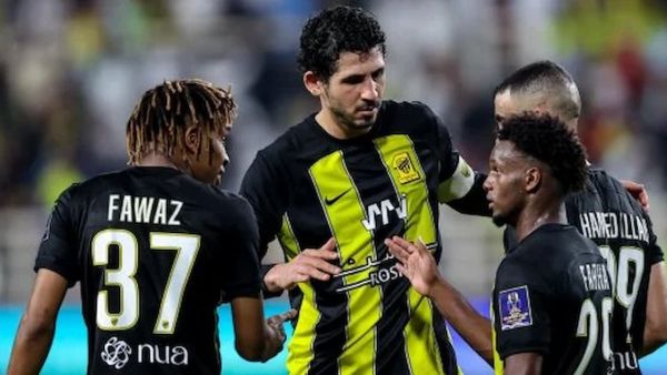 بين البقاء والشرط التعجيزي!! مفاجآت بشأن محترفي الاتحاد