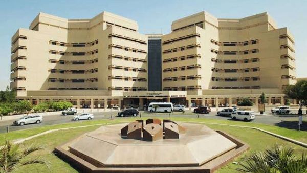 تخصصات كلية الهندسة جامعة الملك عبد العزيز.. الشروط ونسب القبول