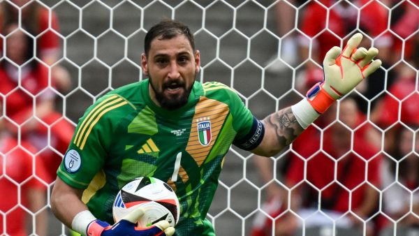 جيانلويجي دوناروما (Photo by Fabrice COFFRINI / AFP)