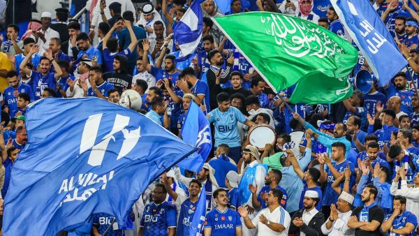 قائد الرابطة يرد