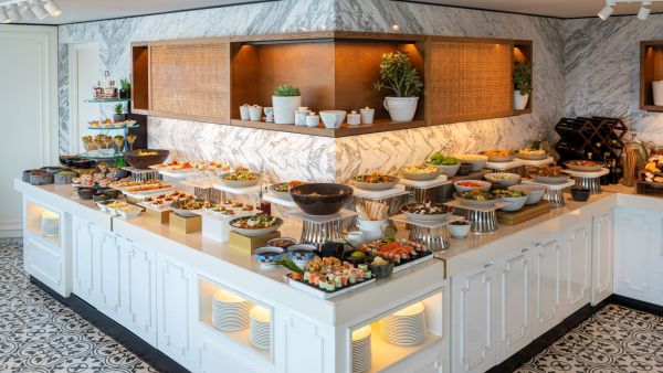 Al Dawaar Revolving Restaurant at Hyatt Regency Dubai Revolves into Summer 2024 with New Dining Experiences Al Dawaar Revolving Restaurant at Hyatt Regency Dubai Revolves into Summer 2024 with New Dining Experiences