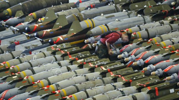 2.000 Pound massive bombs