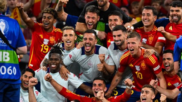 رسالة ملك إسبانيا لنجم برشلونة جافي قبل نهائي يورو 2024