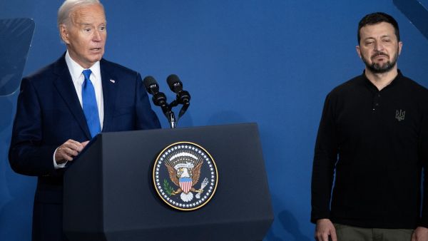 Volodymyr Zelensky, Joe Biden