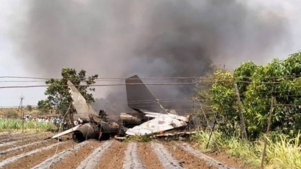 X / @vibha7771 Plane crash
