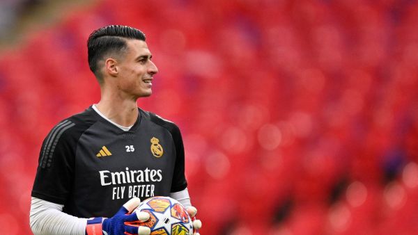 Real Madrid's Spanish goalkeeper #25 Kepa Arrizabalaga takes part in a training session at Wembley stadium, in London, on May 31, 2024 on the eve of their UEFA Champions League final football match against Borussia Dortmund. (Photo by INA FASSBENDER / AFP)