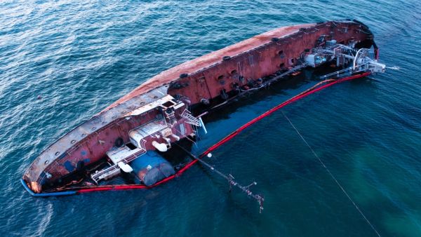 Oil tanker capsized