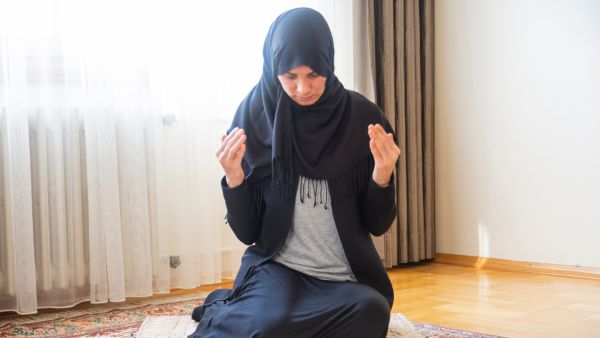 دعاء لنفسي بالسعادة والحظ الحلو في الحياة