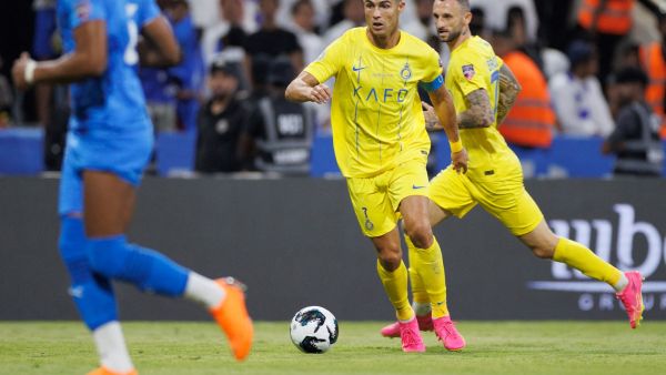 موعد مباراة الهلال والنصر في نهائي كأس السوبر السعودي 2024 والقنوات الناقلة