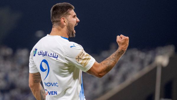 تشكيلة الهلال المتوقعة ضد ضمك في دوري روشن السعودي 2024-25