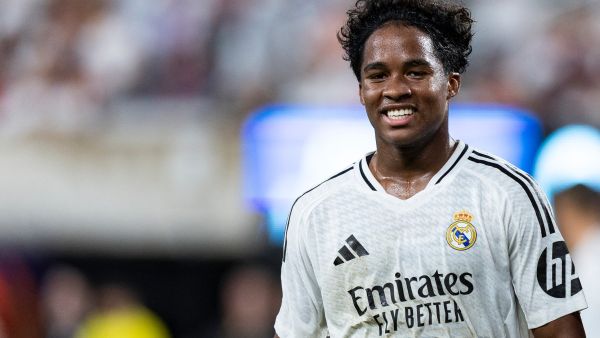 كارلو أنشيلوتي يوجه رسالة لجماهير ريال مدريد حول إندريك