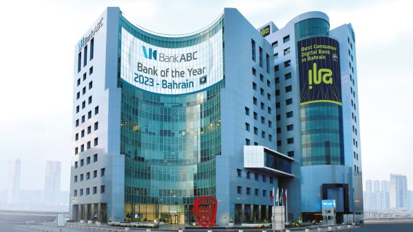 بنك ABC بنك ABC يعلن عن النتائج المالیة للنصف الأول من عام ٢٠٢٤: الأرباح الصافیة العائدة إلى مساھمي الشركة الأم بلغت ١٥٠ ملیون دولار أمريكي، بارتفاع بنسبة ٢٤٪ على أساس سنوي