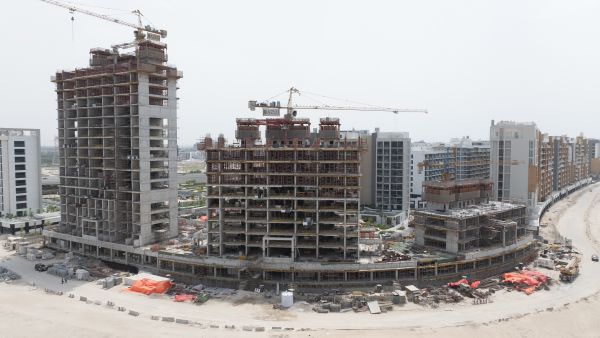 عزيزي للتطوير تُنجز 28% من مشروع "ريفييرا بيتش فرونت" عزيزي للتطوير تُنجز 28% من مشروع "ريفييرا بيتش فرونت"