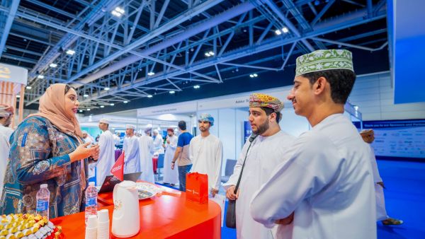 Ooredoo Engages Future Talent at Oman’s Job Fair