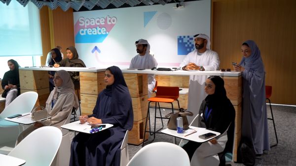خلال الحدث "مجلس دو للشباب" يُطلق مبادرات مبتكرة في مجال تكنولوجيا المتقدمة وريادة الأعمال لتمكين الشباب في دولة الإمارات العربية المتحدة