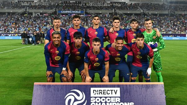 FC Barcelona poses for a team photo before the start of a 2024 FC Series pre-season friendly football match between FC Barcelona and Manchester City at Camping World Stadium in Orlando, Florida, on July 30, 2024. (Photo by CHANDAN KHANNA / AFP)
