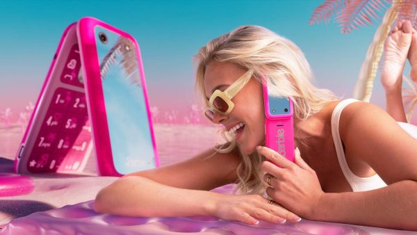 Barbie’s pink phone