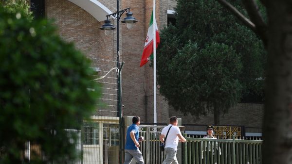 طهران تعتبر الانتقام لهنية واجبا دينيا ووطنيا