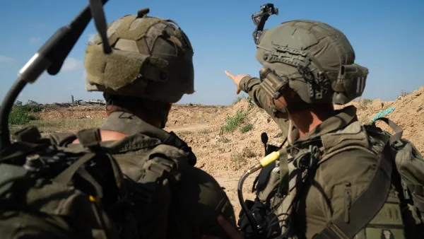إطلاق نار من سيارة مسرعة استهدفت سيارتين