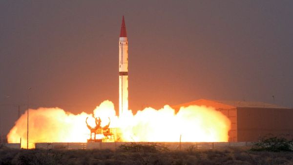 إيران قد تكون على بعد أسابيع قليلة من إنتاج المواد اللازمة لصنع سلاح نووي  إيران قد تكون على بعد أسابيع قليلة من إنتاج المواد اللازمة لصنع سلاح نووي