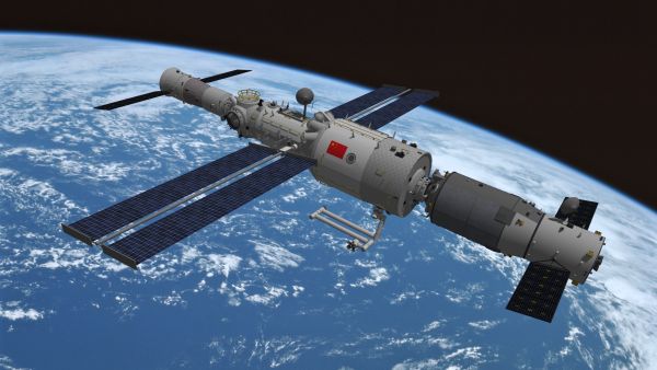Chinese space rocket explodes, posing threat to more than 1,000 satellites