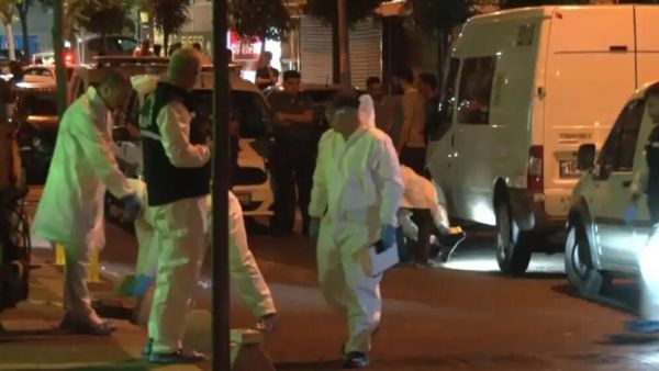 مطلق النار فر من اسطنبول مستخدما ثلاث سيارات مستأجرة مطلق النار فر من اسطنبول مستخدما ثلاث سيارات مستأجرة