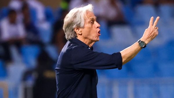 جورج جيزوس مدرب الهلال (Photo by Fayez NURELDINE / AFP)