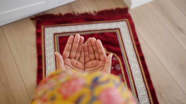 دعاء شعور بالوحدة