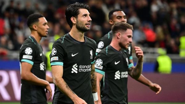 ليفربول يتطلع للتغلب على ولفرهامبتون اليوم (Photo by PIERO CRUCIATTI / AFP)