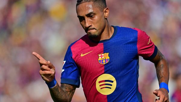 رافينيا يكشف عن تفكيره في الرحيل عن برشلونة