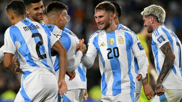 التشكيلة المتوقعة للأرجنتين ضد كولومبيا في تصفيات كأس العالم 2026