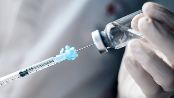 لقاح الإنفلونزا الموسمي من يجب أن يحصل عليه ومتى؟