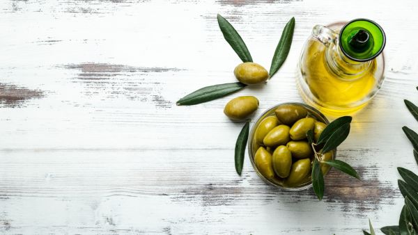 ما تفسير الحلم برؤية الزيتون في المنام؟