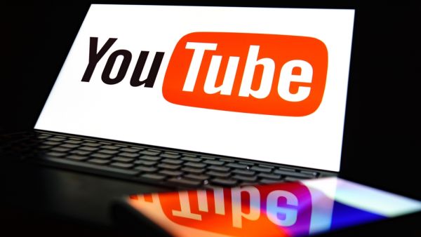 YouTube 