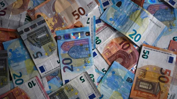 سعر اليورو مقابل الليرة السورية