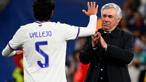 فاييخو في موقف صعب بعد فقدان ثقة أنشيلوتي في ريال مدريد