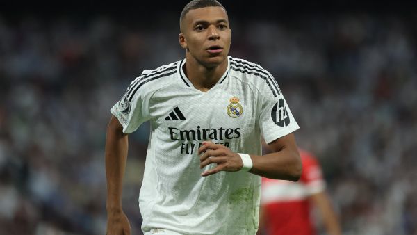 مبابي يواجه الانتقادات لغيابه عن فرنسا بينما يلعب لريال مدريد