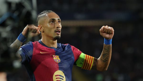 لماذا تم تعيين رافينيا كقائد لنادي برشلونة هذا الموسم؟