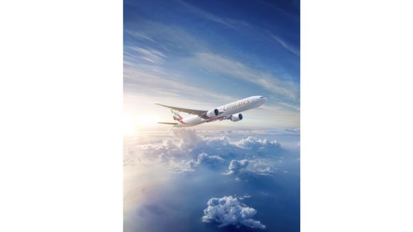 طيران الإمارات توقع اتفاقية خدمات لأسطول طائراتها طراز "B777" مع GE Aerospace طيران الإمارات توقع اتفاقية خدمات لأسطول طائراتها طراز "B777" مع GE Aerospace
