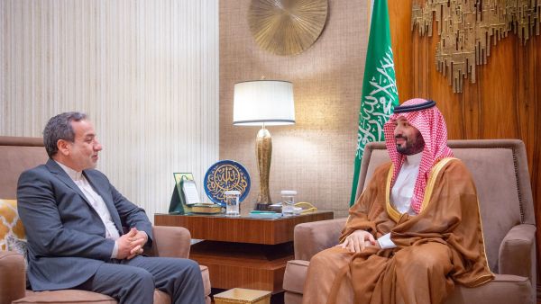 Saudi crown prince meets Iranian FM in Riyadh