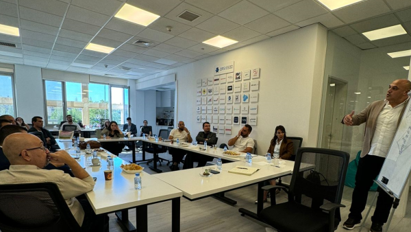 During the event. Oasis500 Hosts Fine Hygienic Holding’s Chief Commercial Officer, Nedal Zatari, in an Interactive Session