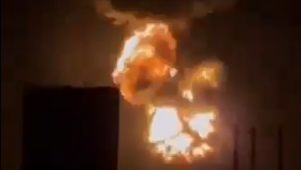 Massive fire in Iran oil refinery 