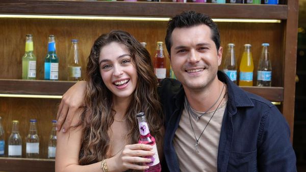 Leyla Dizi Instagram profile  Cemre Baysel Alperen Duymaz