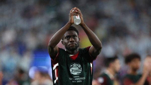 Alphonso Davies of Canada acknowledges the fans after the CONMEBOL Copa America 2024 semifinal match between Canada and Argentina at MetLife Stadium on July 09, 2024 in East Rutherford, New Jersey. Elsa/Getty Images/AFP (Photo by ELSA / GETTY IMAGES NORTH AMERICA / Getty Images via AFP)