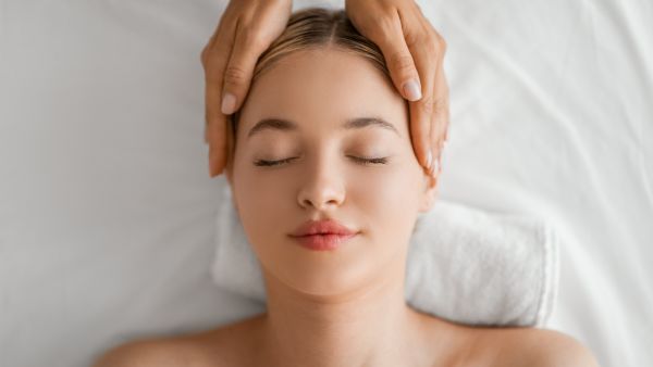 تدليك الرأس أسبوعيًا يساعد في تعزيز صحة الدماغ