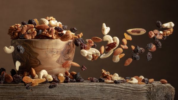 5 أطعمة تساعد على خفض مستويات حمض البوليك بشكل طبيعي