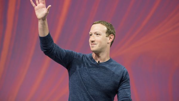 Zuckerberg: smart glasses will replace phones by 2030