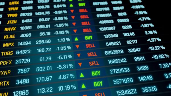 US stocks tank while oil prices climb amid Middle Mast escalation fears